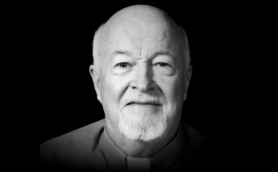 Fondé par le Père Emmett Johns « Pops » en 1988, Le Bon Dieu dans la rue vient en aide aux jeunes sans-abri ou en situation précaire. Fondé par le Père Emmett Johns « Pops » en 1988, Le Bon Dieu dans la rue vient en aide aux jeunes sans-abri ou en situation précaire.